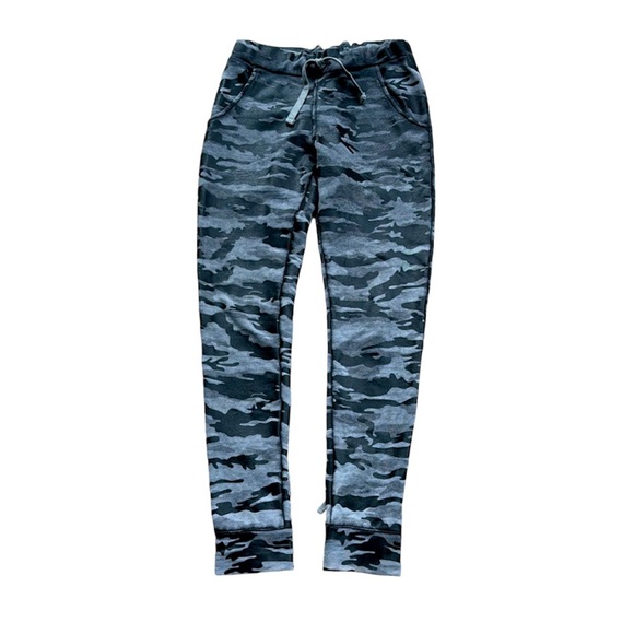 SPENGLISH black & grey Camo joggers, M, EUC - Picture 2 of 11